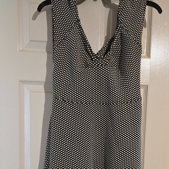 Dress - Picture 1 of 2